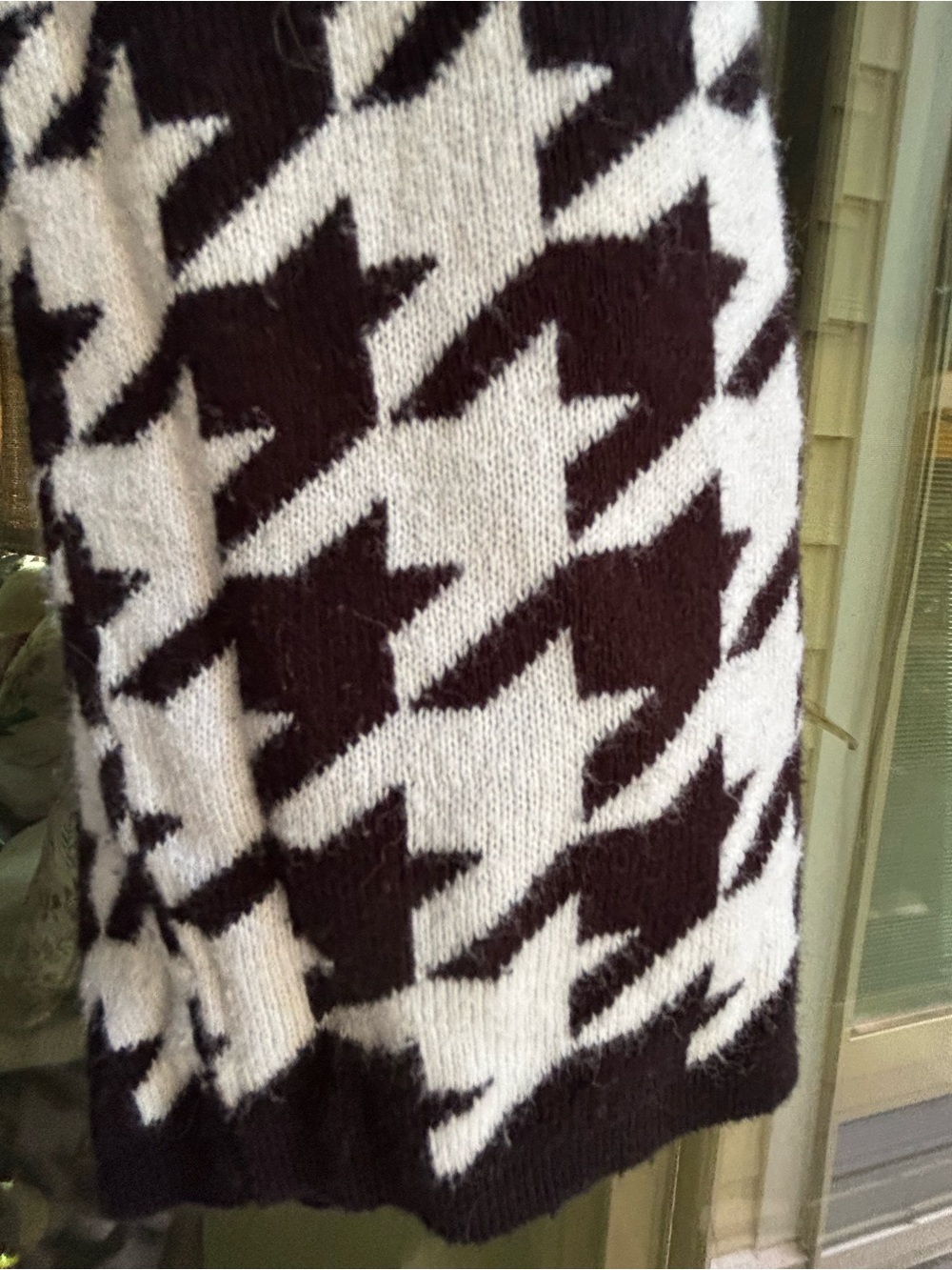 Kasper Black and White Houndstooth Open Cardigan - Picture 3 of 5